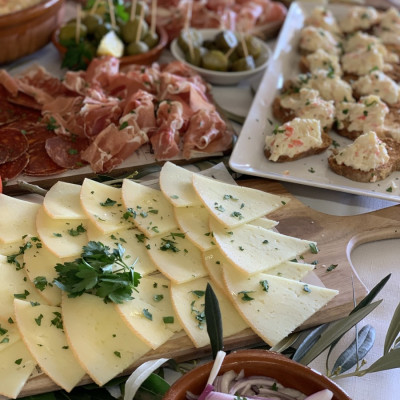 MANCHEGO-CHEESE-AND-JAMON